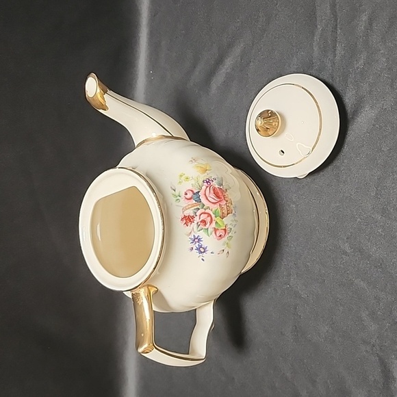 Early Mid-Century Sadler 3540 England Floral Teapot - Picture 6 of 14
